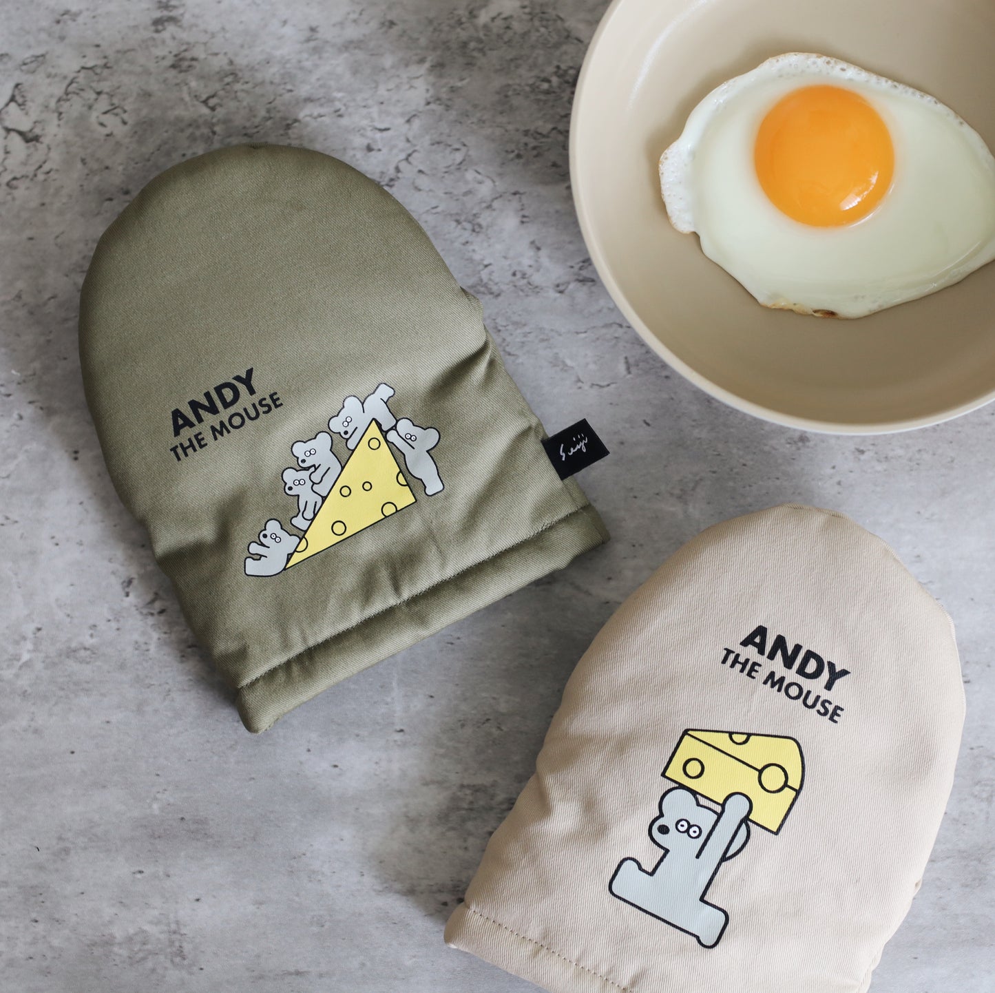 Twill Mittens