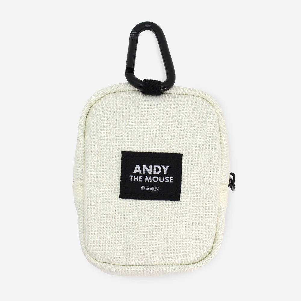 Pouch with carabiner