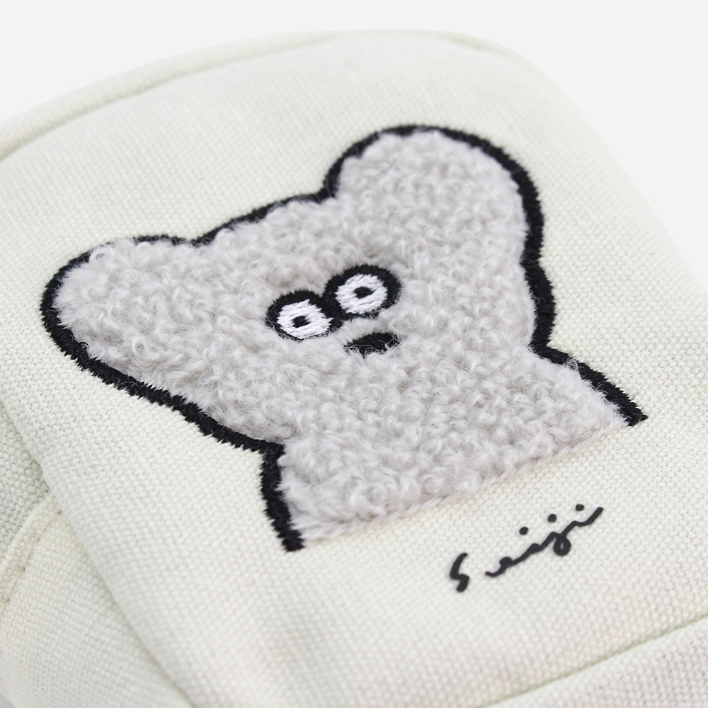 Pouch with carabiner