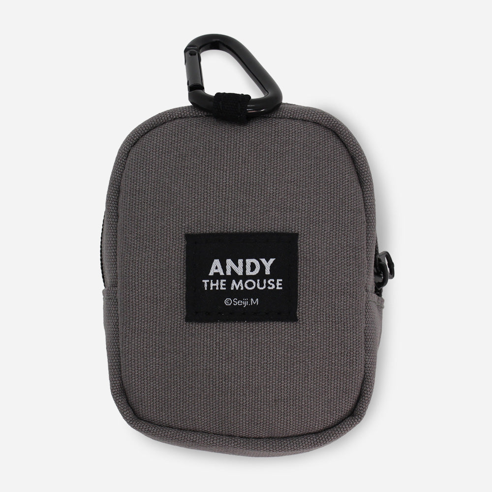 Pouch with carabiner