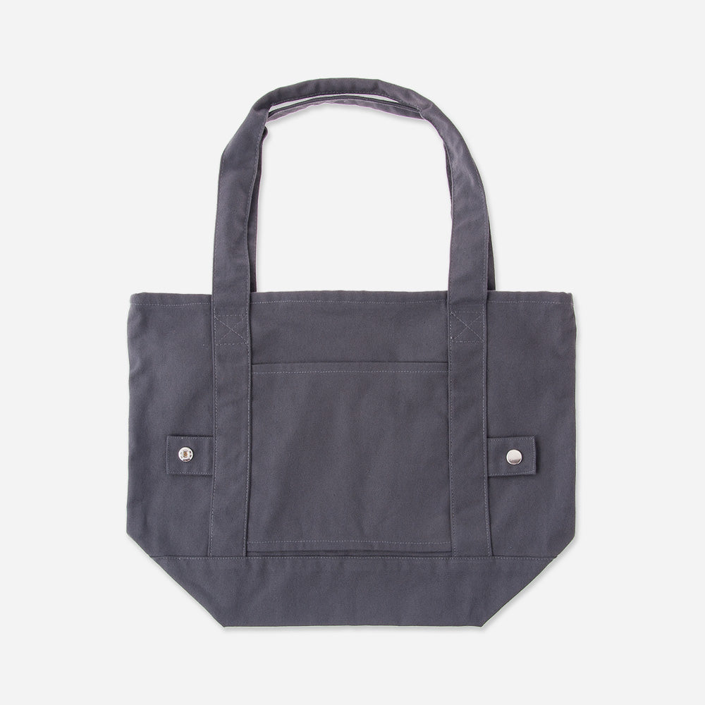 Carry-on Tote, Sitting