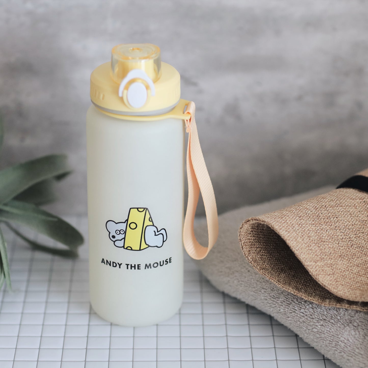 Drink bottle 700ml yellow