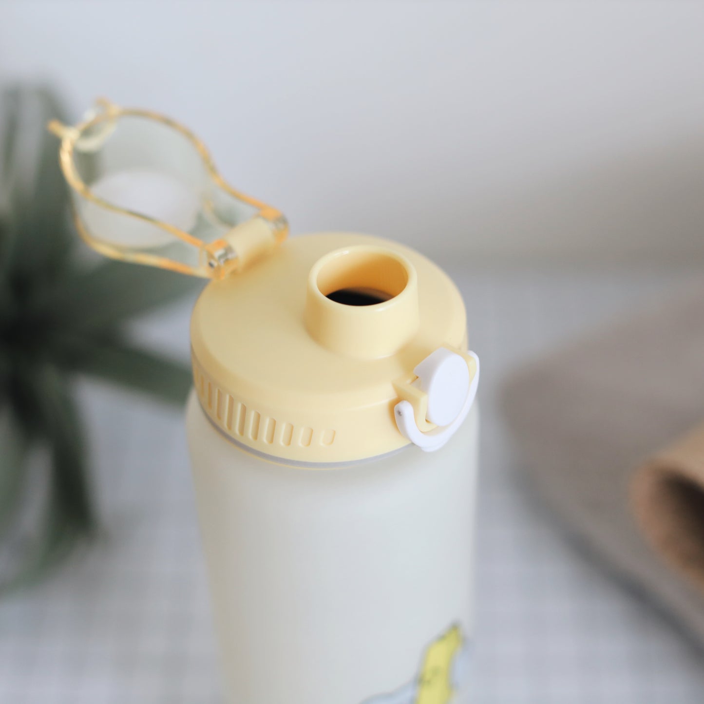 Drink bottle 700ml yellow