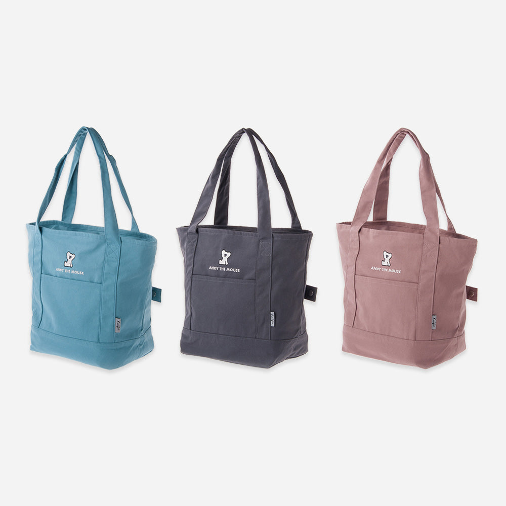 Carry-on Tote, Sitting